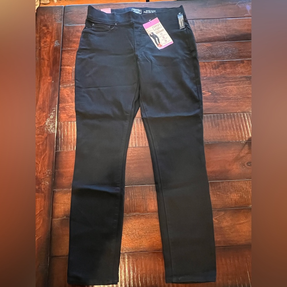 Signature by Levi Strauss Black Pull-On Skinny Jeans
